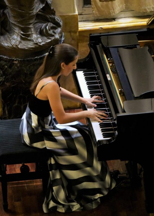 Mimoza Keka Piano